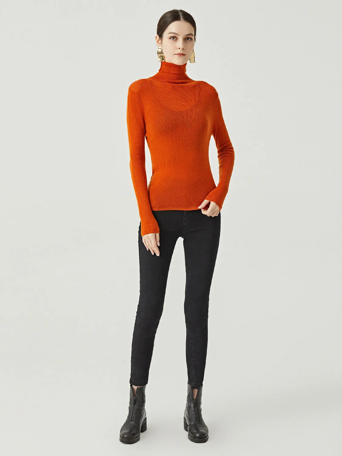 Long Sleeve High-Neck Wool Pullovers