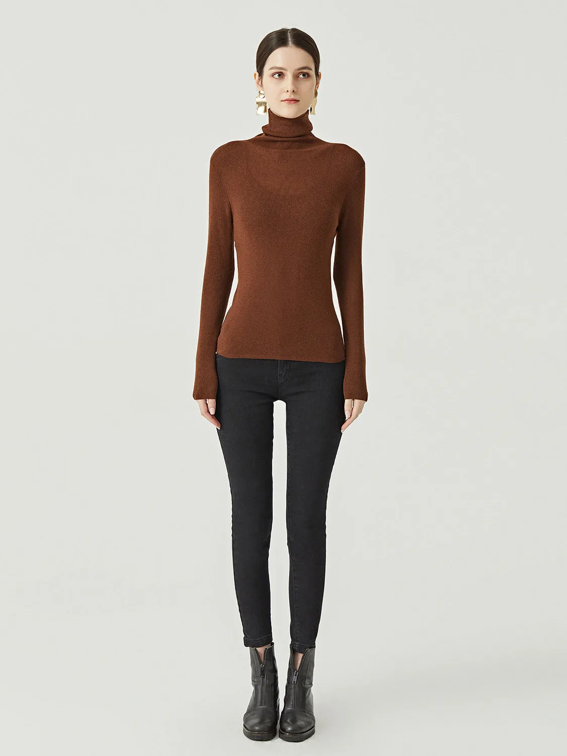 Long Sleeve High-Neck Wool Pullovers