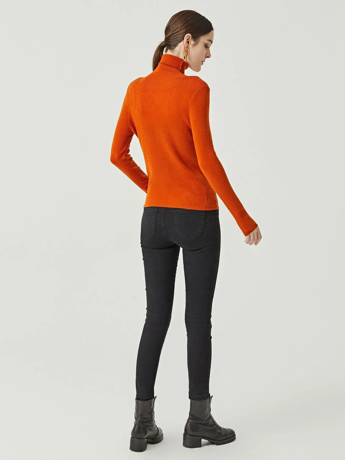 Long Sleeve High-Neck Wool Pullovers